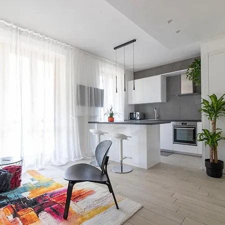 We Como: View Apartment, Feeling In Charming *