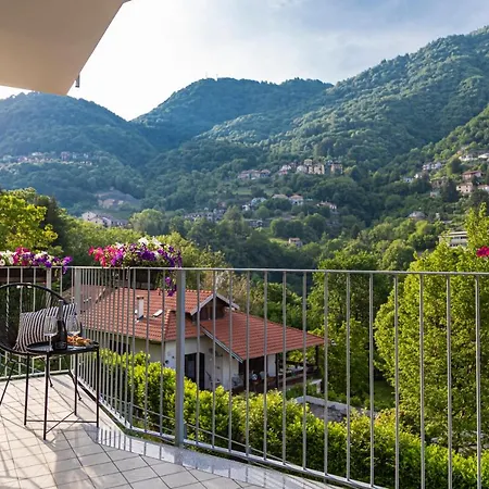 We Como: View Apartment, Feeling In Charming Apartment Argegno