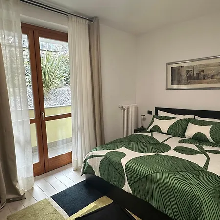 We Como: View Apartment, Feeling In Charming